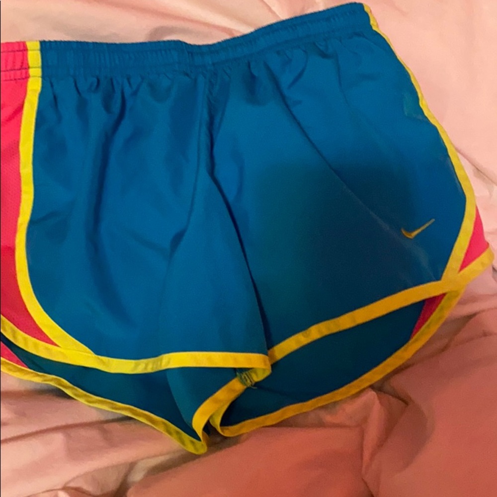 Kids size M nike shorts